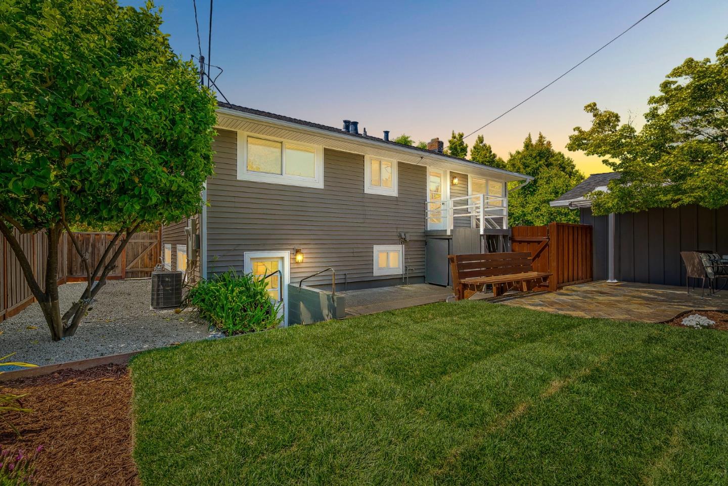 Detail Gallery Image 9 of 40 For 3901 Bucknall Rd, Campbell,  CA 95008 - 4 Beds | 2 Baths