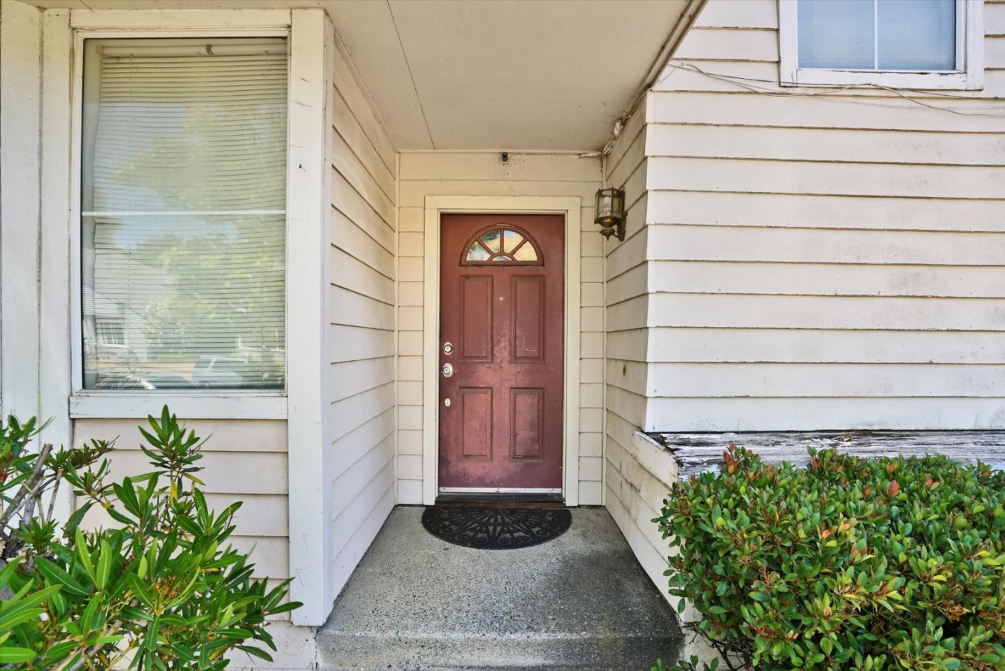 Detail Gallery Image 12 of 37 For 252 Waterview Ter, Vallejo,  CA 94591 - 4 Beds | 2/1 Baths