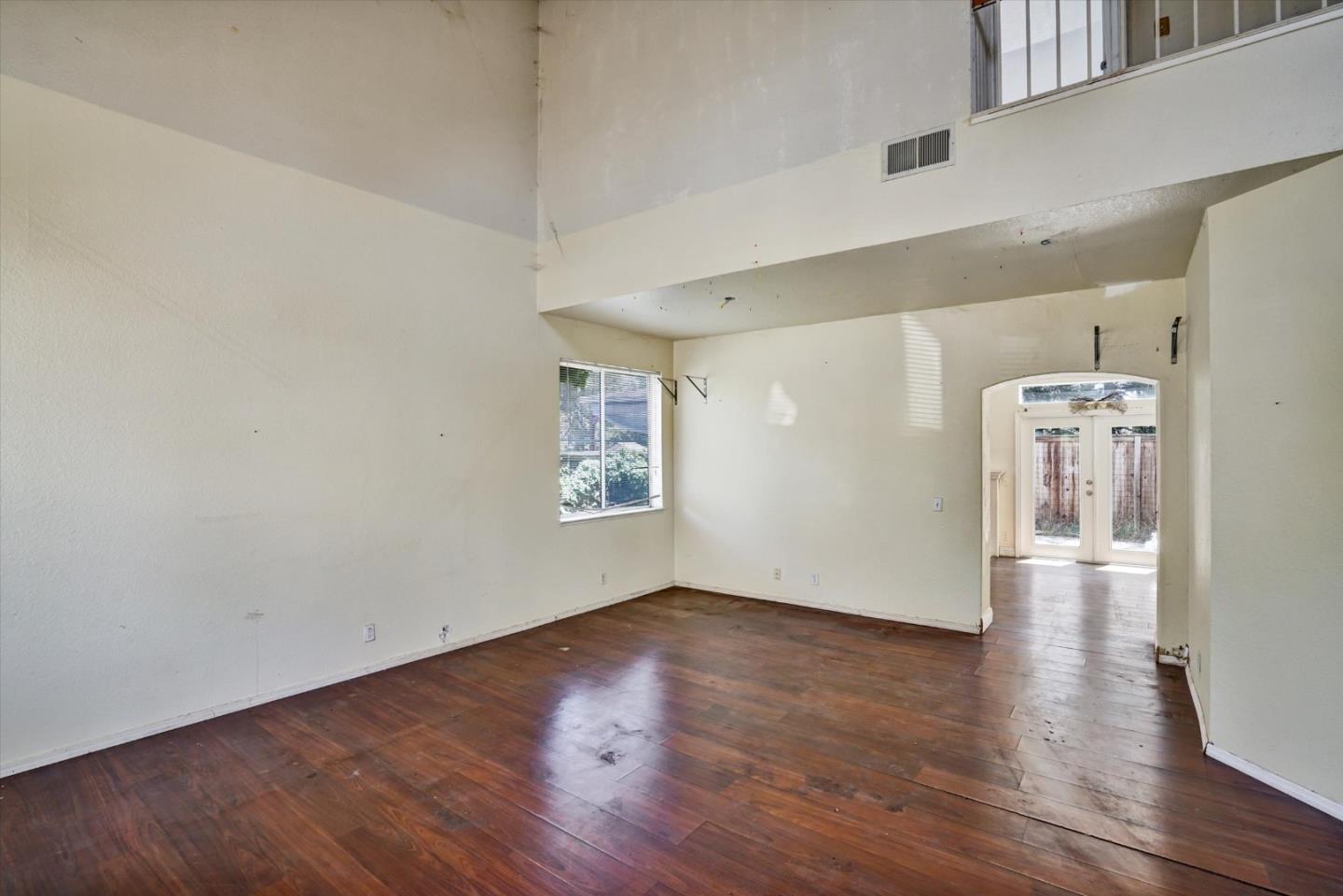 Detail Gallery Image 14 of 37 For 252 Waterview Ter, Vallejo,  CA 94591 - 4 Beds | 2/1 Baths