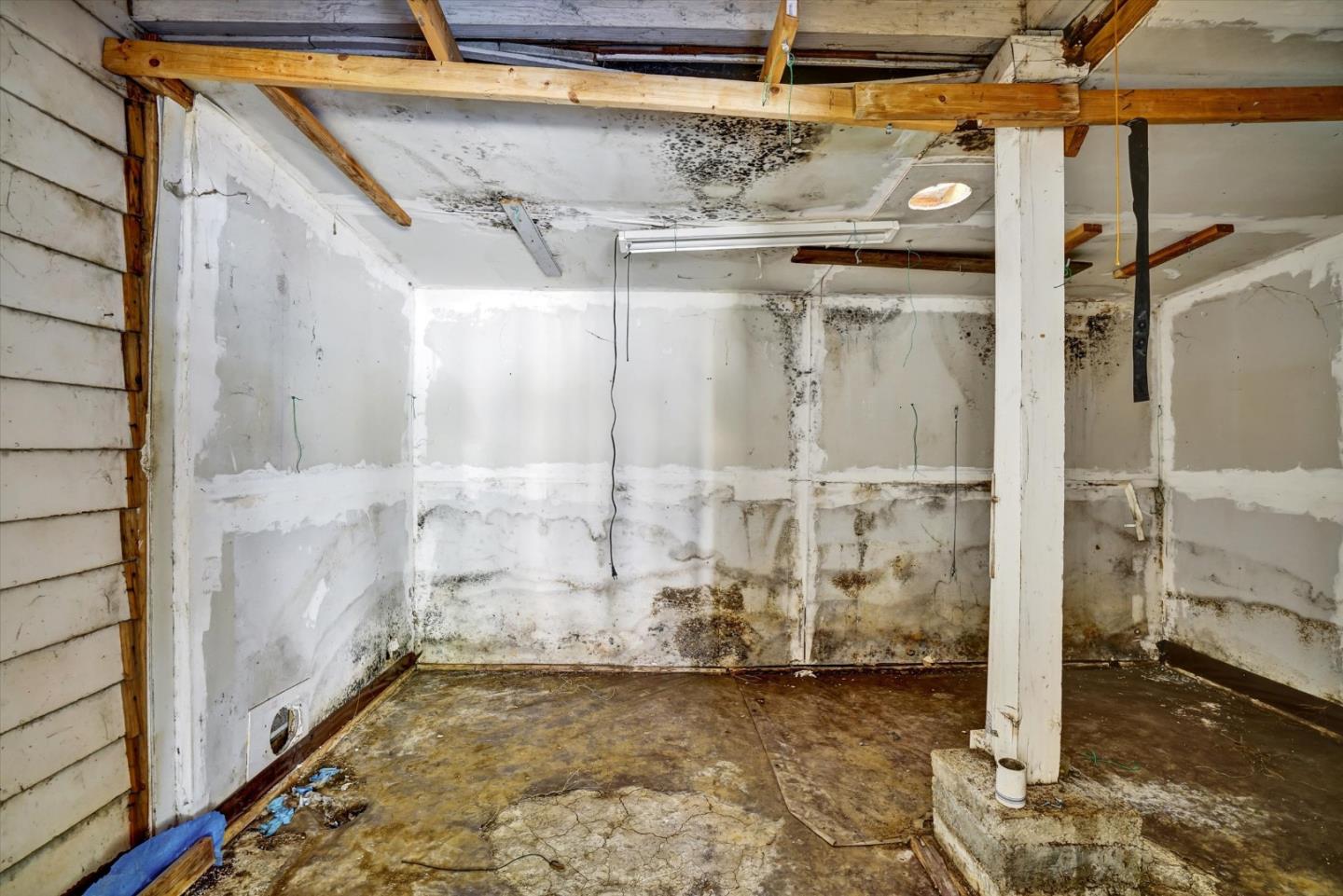 Detail Gallery Image 29 of 37 For 252 Waterview Ter, Vallejo,  CA 94591 - 4 Beds | 2/1 Baths
