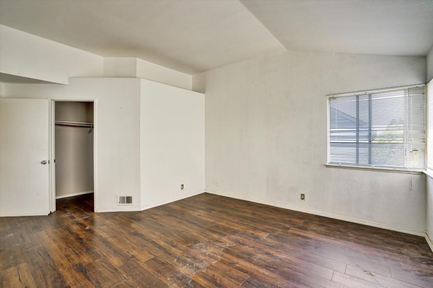 Detail Gallery Image 35 of 37 For 252 Waterview Ter, Vallejo,  CA 94591 - 4 Beds | 2/1 Baths
