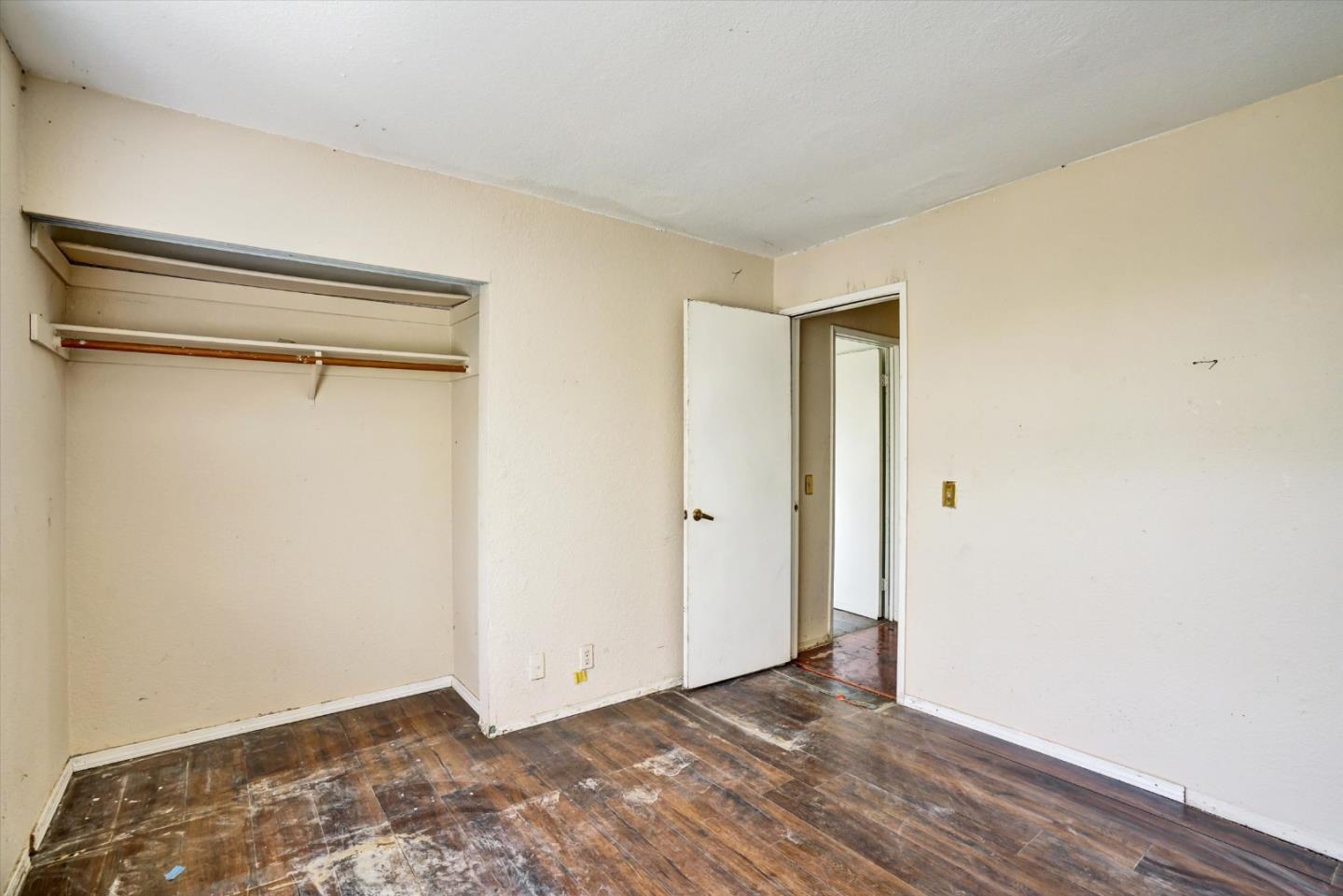 Detail Gallery Image 9 of 37 For 252 Waterview Ter, Vallejo,  CA 94591 - 4 Beds | 2/1 Baths