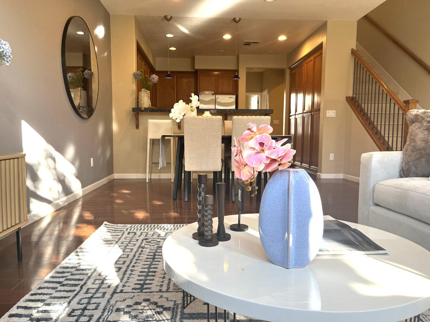 Detail Gallery Image 6 of 25 For 965 Cole Pl, Santa Clara,  CA 95054 - 3 Beds | 3 Baths