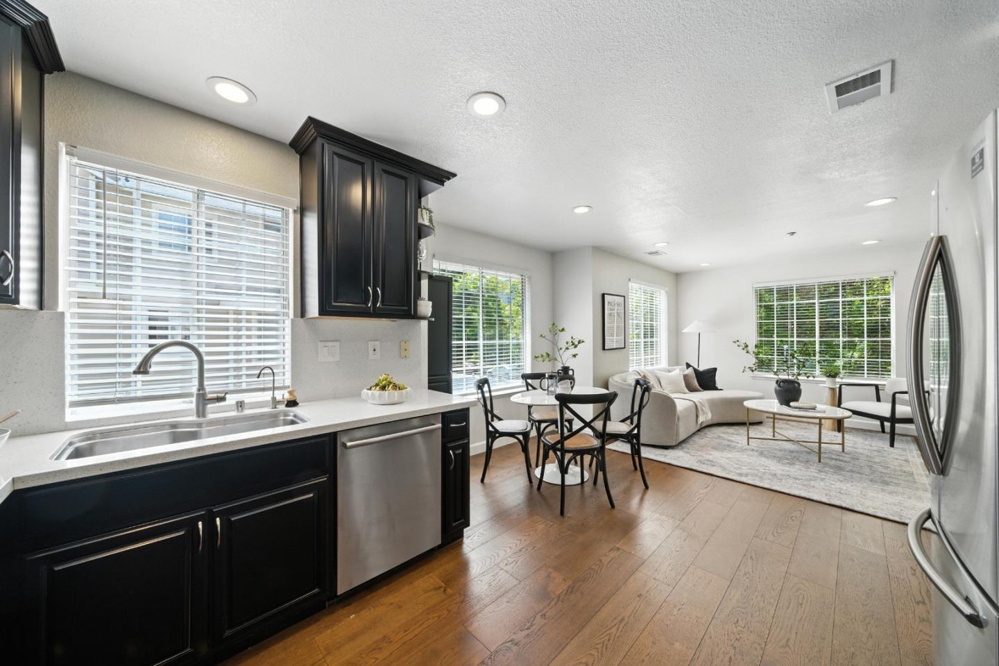 Detail Gallery Image 16 of 66 For 1910 Beaufort Ter, San Jose,  CA 95131 - 3 Beds | 2/1 Baths