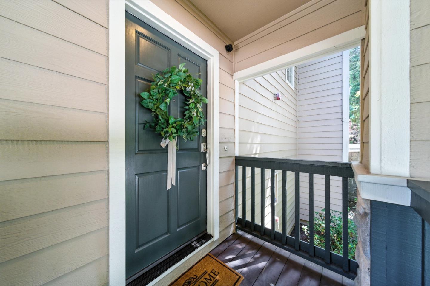 Detail Gallery Image 5 of 66 For 1910 Beaufort Ter, San Jose,  CA 95131 - 3 Beds | 2/1 Baths