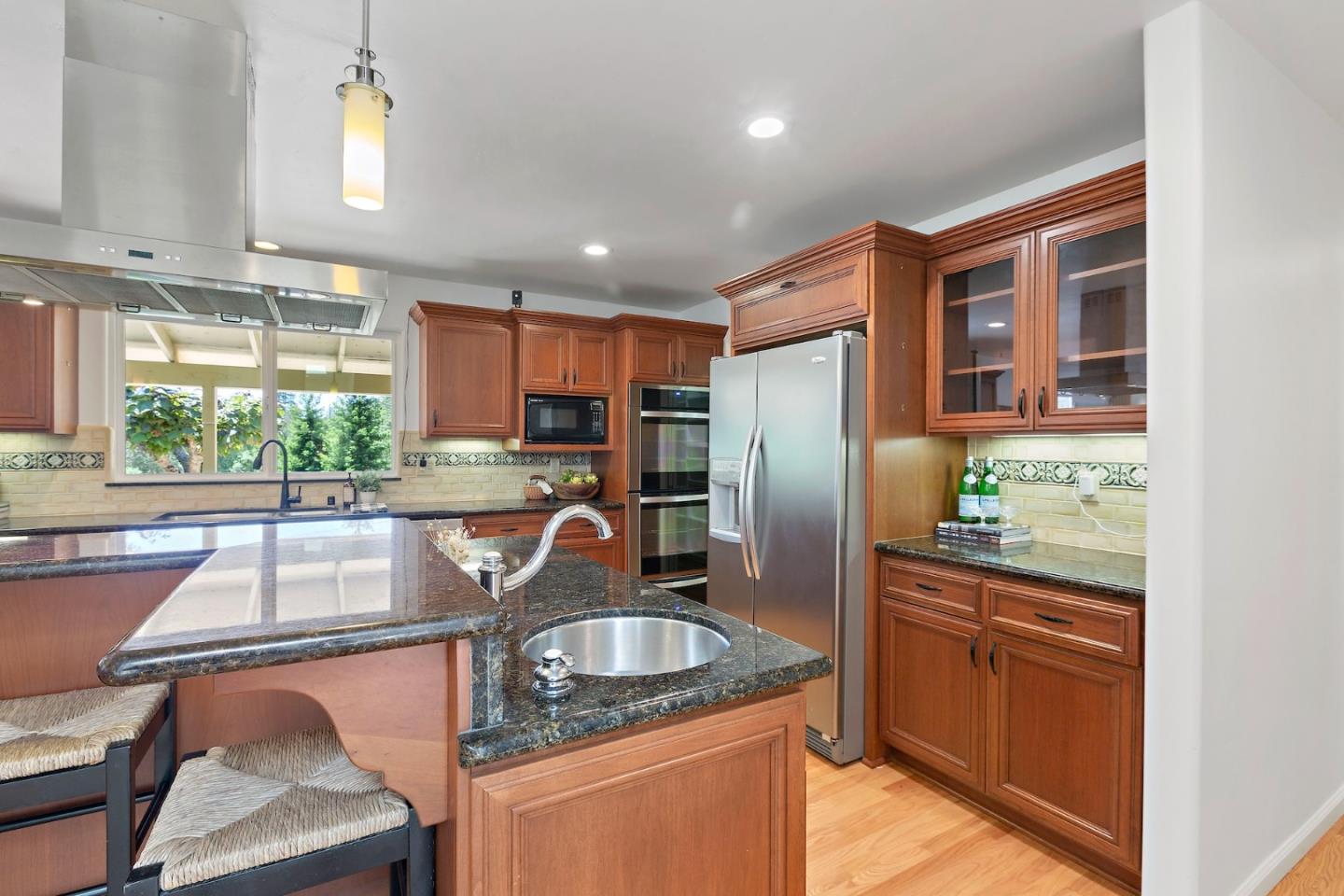 Detail Gallery Image 10 of 96 For 622 Quail Dr, Santa Cruz,  CA 95060 - 3 Beds | 2 Baths