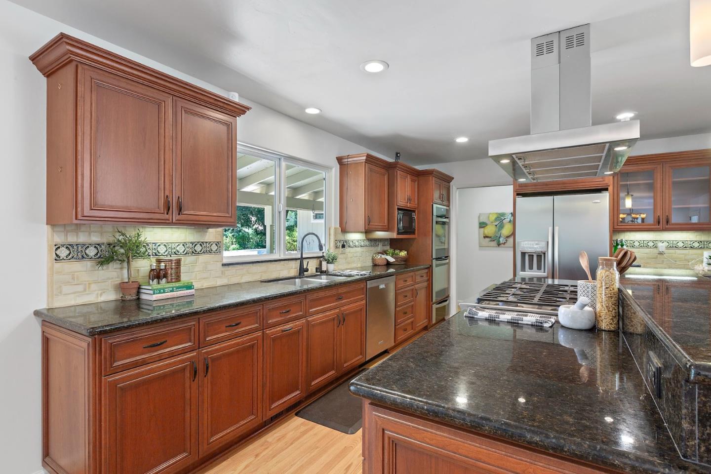 Detail Gallery Image 19 of 96 For 622 Quail Dr, Santa Cruz,  CA 95060 - 3 Beds | 2 Baths