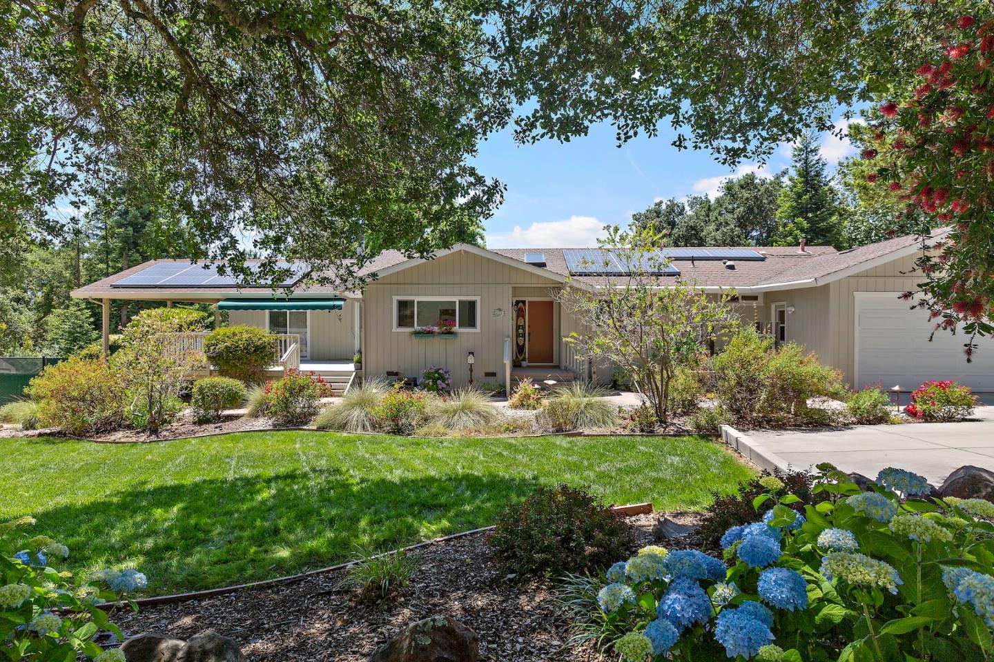 Detail Gallery Image 2 of 96 For 622 Quail Dr, Santa Cruz,  CA 95060 - 3 Beds | 2 Baths