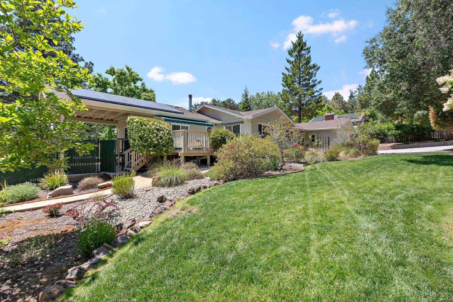 Detail Gallery Image 7 of 96 For 622 Quail Dr, Santa Cruz,  CA 95060 - 3 Beds | 2 Baths