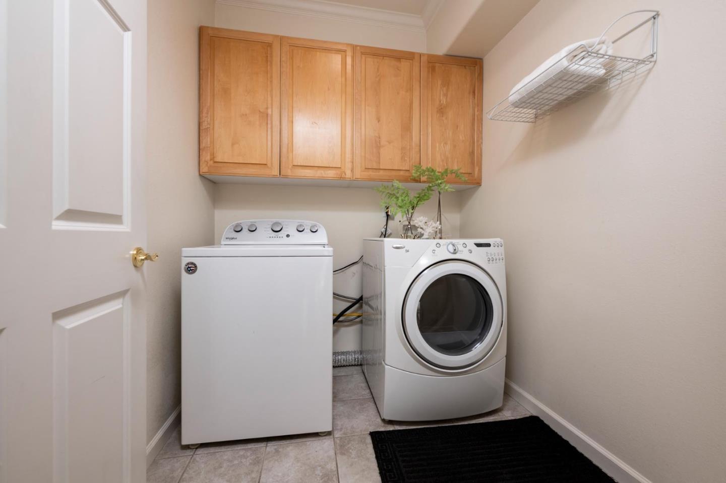 Detail Gallery Image 18 of 19 For 1408 El Camino Real #3,  Burlingame,  CA 94010 - 2 Beds | 2/1 Baths