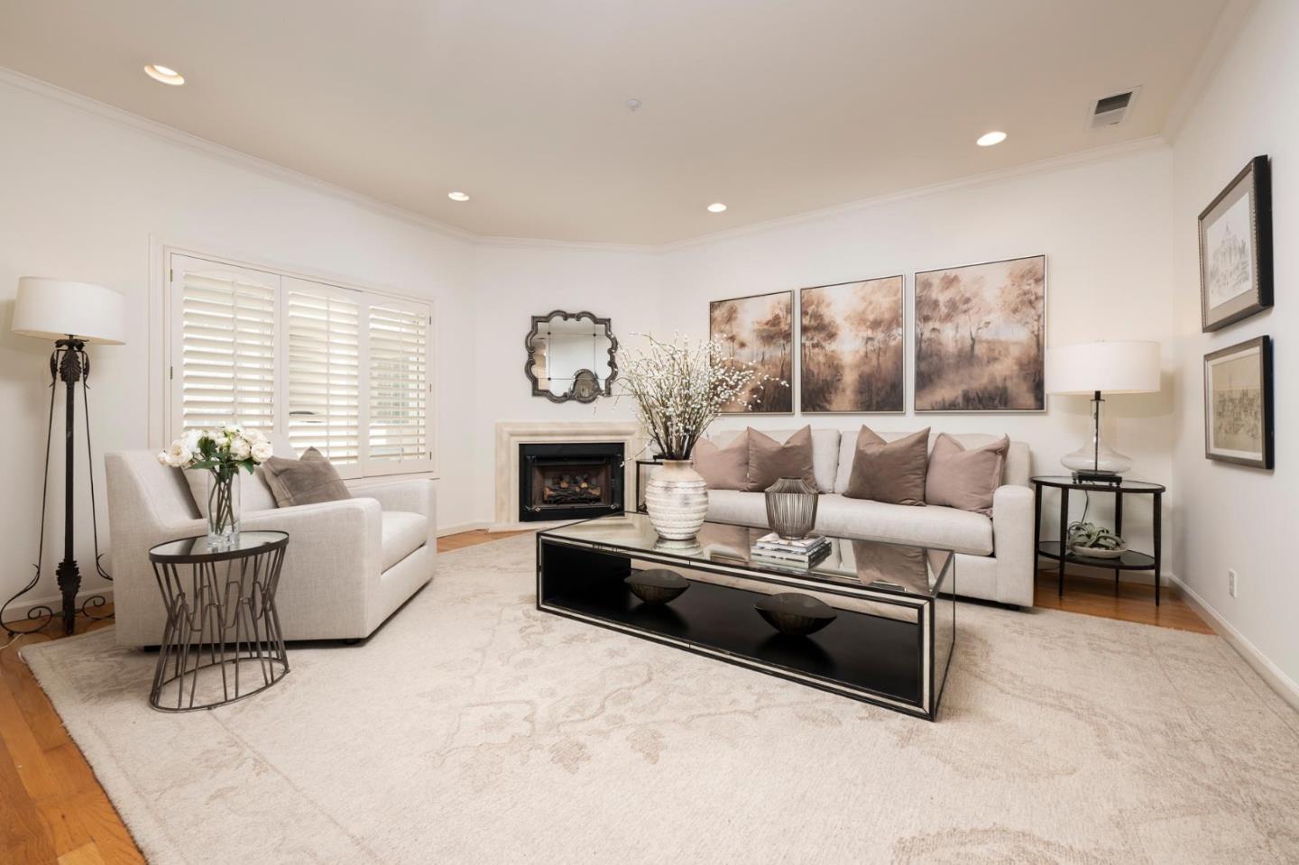 Detail Gallery Image 2 of 19 For 1408 El Camino Real #3,  Burlingame,  CA 94010 - 2 Beds | 2/1 Baths