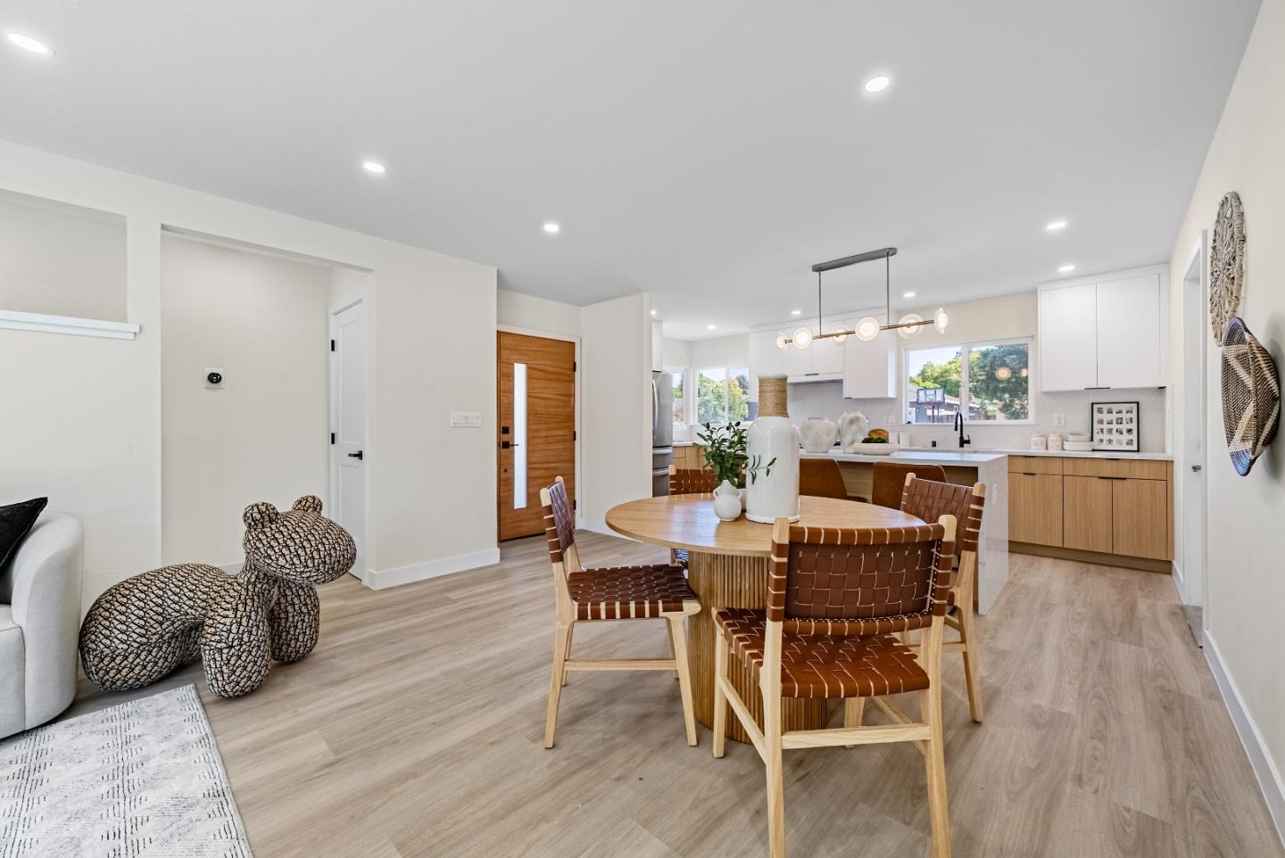 Detail Gallery Image 15 of 55 For 1129 Lexington Dr, Sunnyvale,  CA 94087 - 3 Beds | 2 Baths
