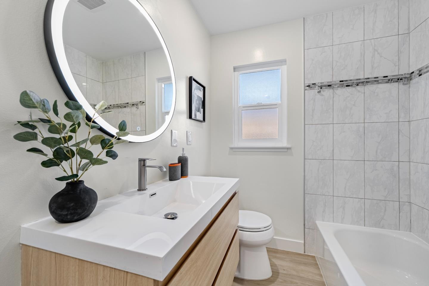 Detail Gallery Image 17 of 55 For 1129 Lexington Dr, Sunnyvale,  CA 94087 - 3 Beds | 2 Baths