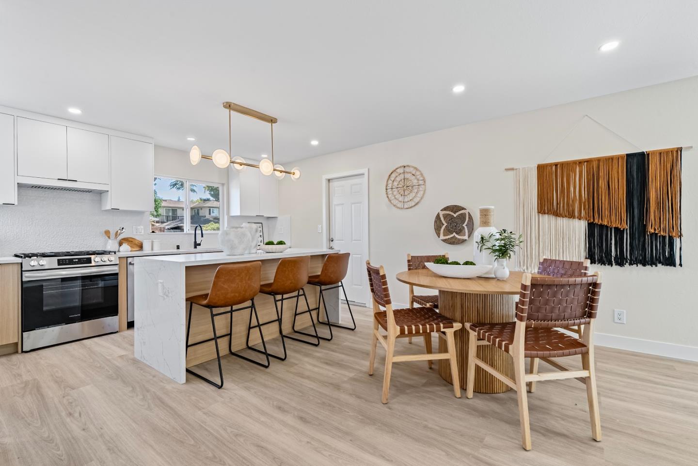 Detail Gallery Image 23 of 55 For 1129 Lexington Dr, Sunnyvale,  CA 94087 - 3 Beds | 2 Baths