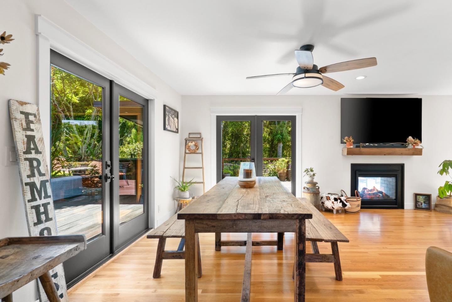 Detail Gallery Image 21 of 86 For 995 Old Farm Ln, Aptos,  CA 95003 - 3 Beds | 3 Baths