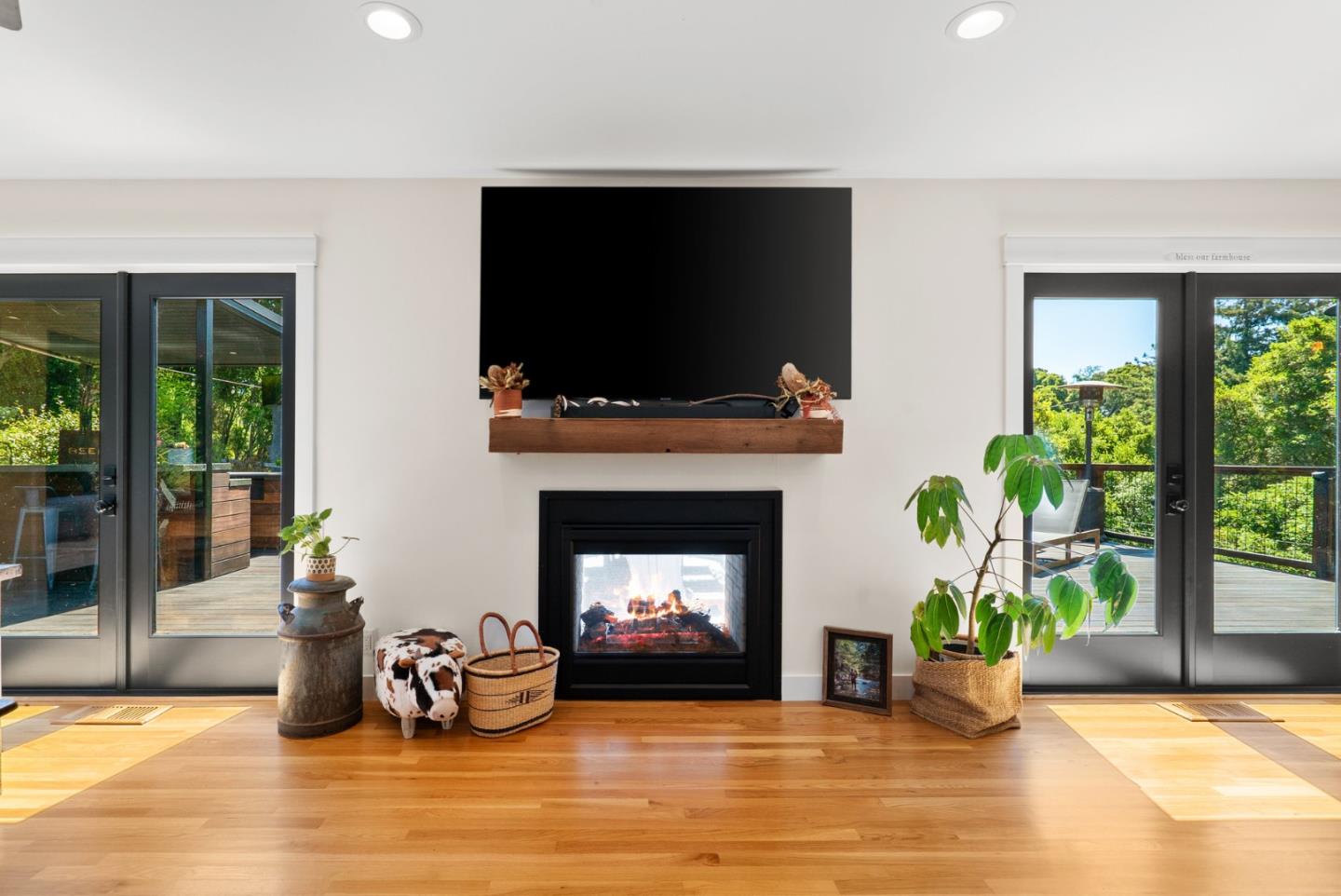 Detail Gallery Image 29 of 86 For 995 Old Farm Ln, Aptos,  CA 95003 - 3 Beds | 3 Baths