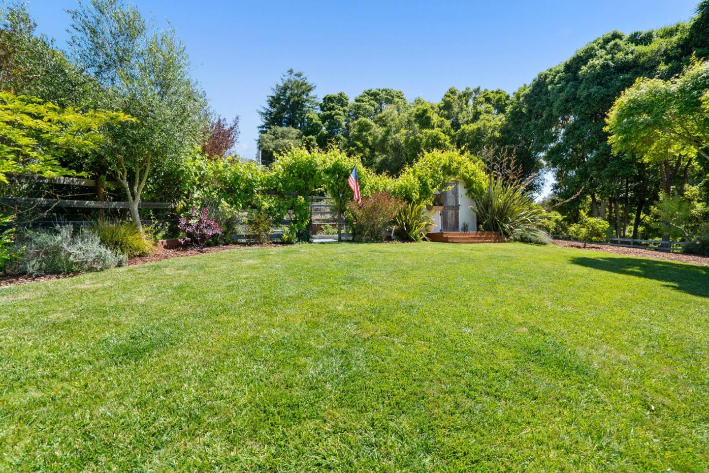 Detail Gallery Image 52 of 86 For 995 Old Farm Ln, Aptos,  CA 95003 - 3 Beds | 3 Baths