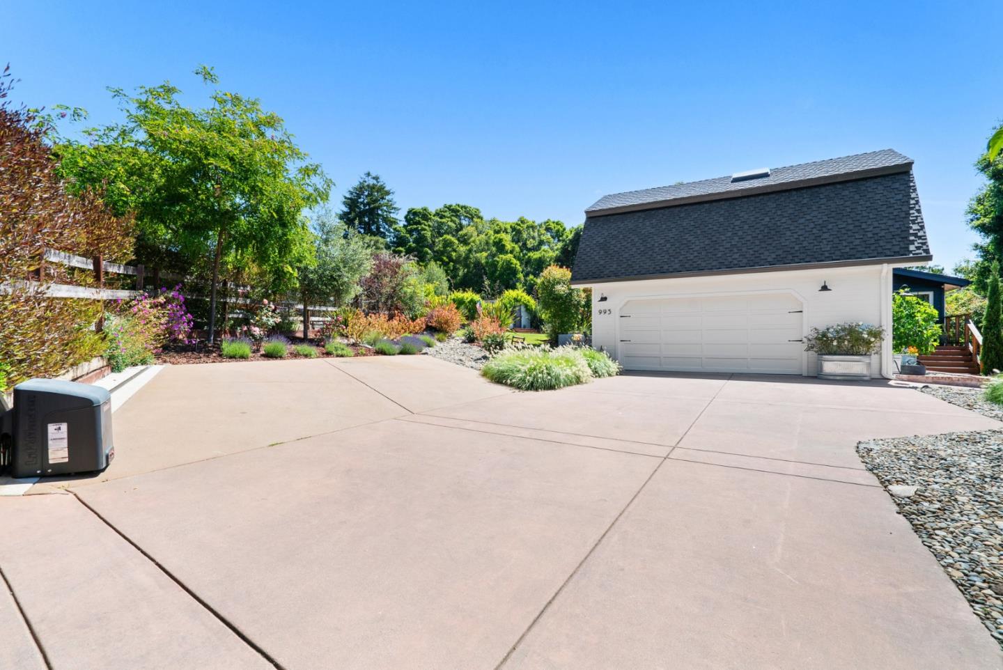 Detail Gallery Image 57 of 86 For 995 Old Farm Ln, Aptos,  CA 95003 - 3 Beds | 3 Baths