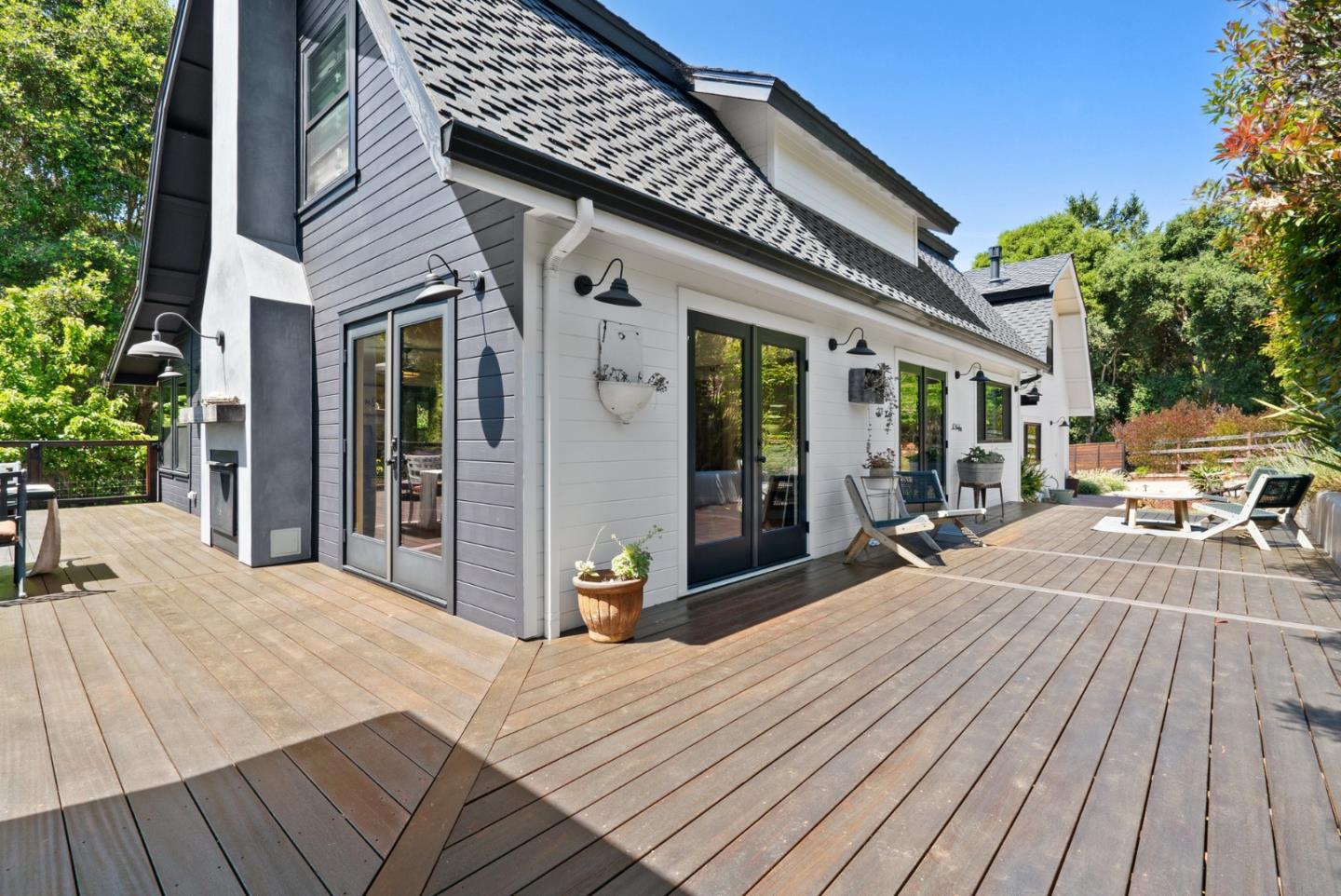 Detail Gallery Image 6 of 86 For 995 Old Farm Ln, Aptos,  CA 95003 - 3 Beds | 3 Baths