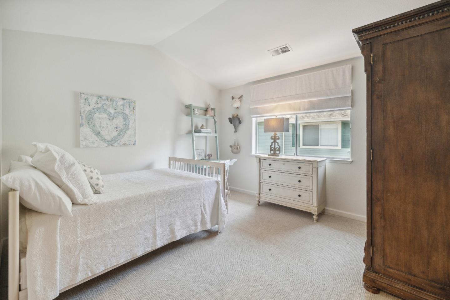 Detail Gallery Image 19 of 72 For 113 Claremont Ter, Santa Cruz,  CA 95060 - 2 Beds | 2/1 Baths