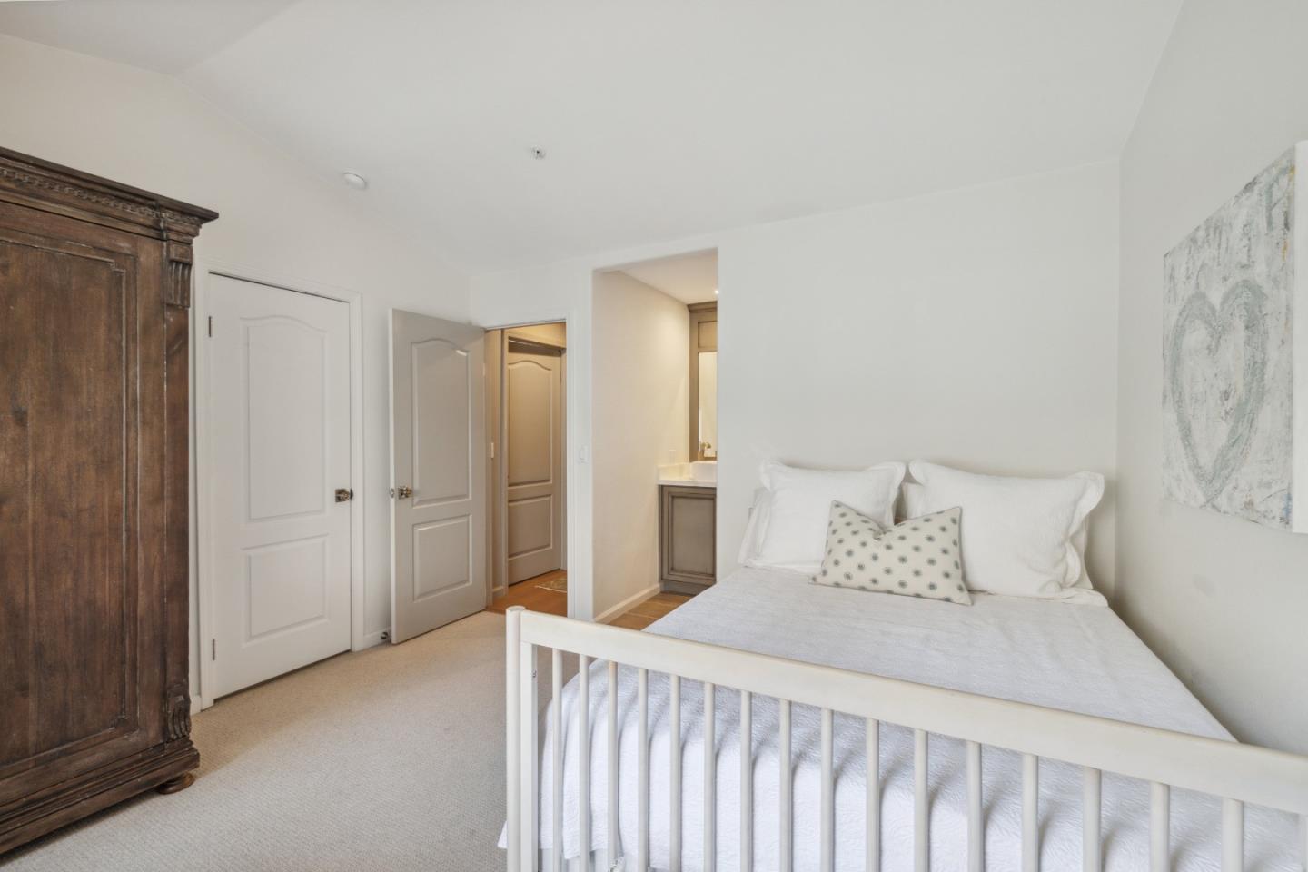 Detail Gallery Image 21 of 72 For 113 Claremont Ter, Santa Cruz,  CA 95060 - 2 Beds | 2/1 Baths