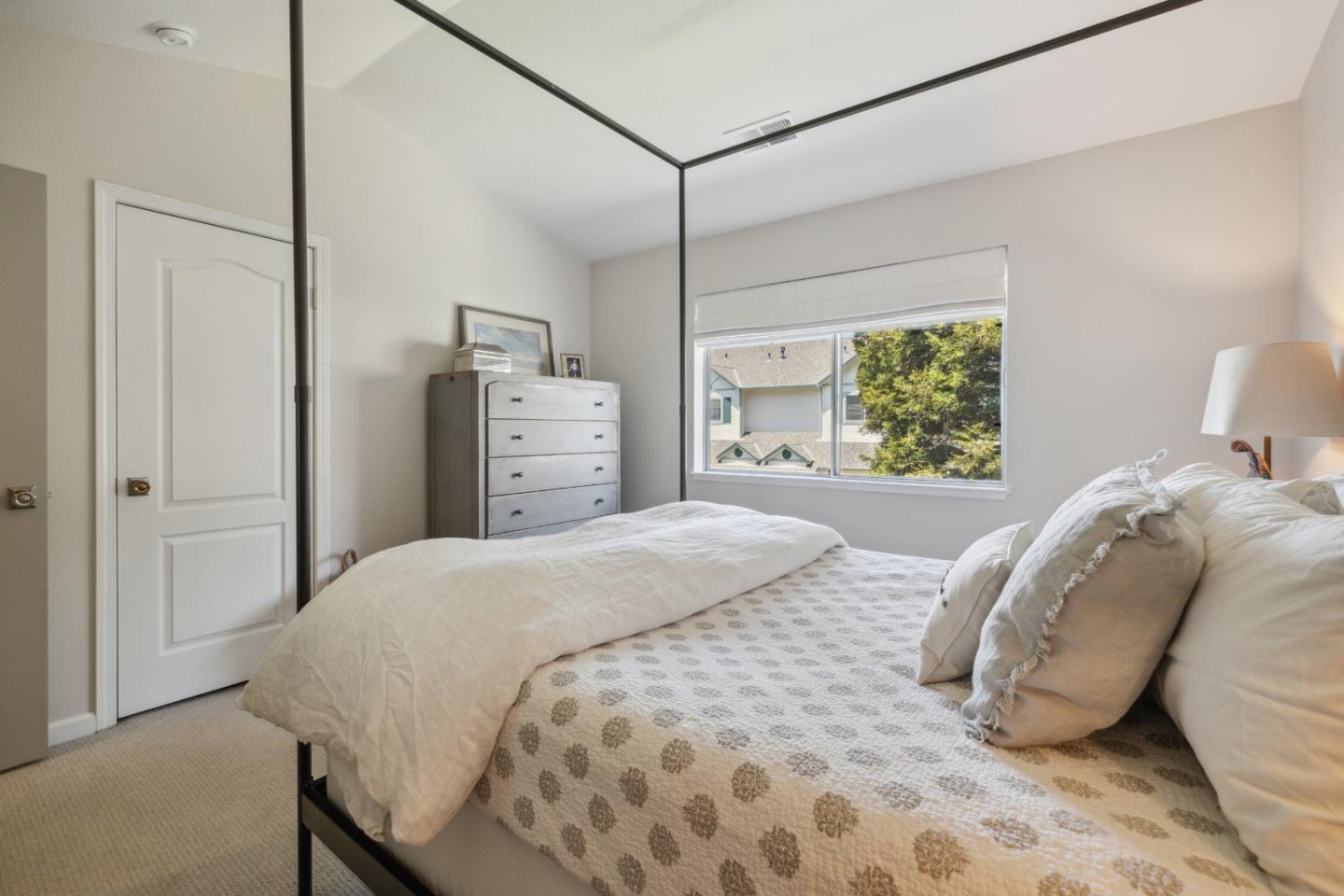 Detail Gallery Image 24 of 72 For 113 Claremont Ter, Santa Cruz,  CA 95060 - 2 Beds | 2/1 Baths