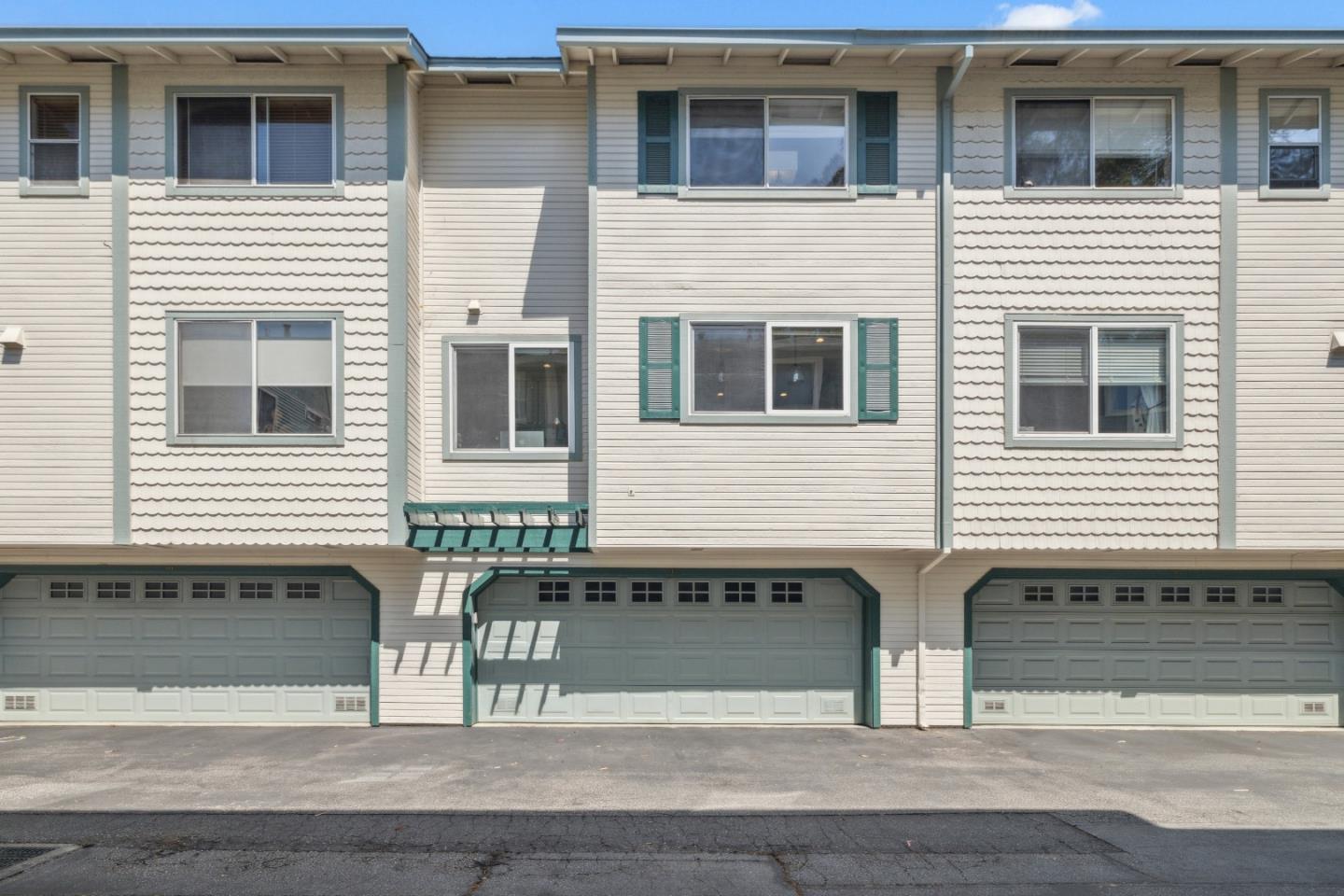 Detail Gallery Image 30 of 72 For 113 Claremont Ter, Santa Cruz,  CA 95060 - 2 Beds | 2/1 Baths