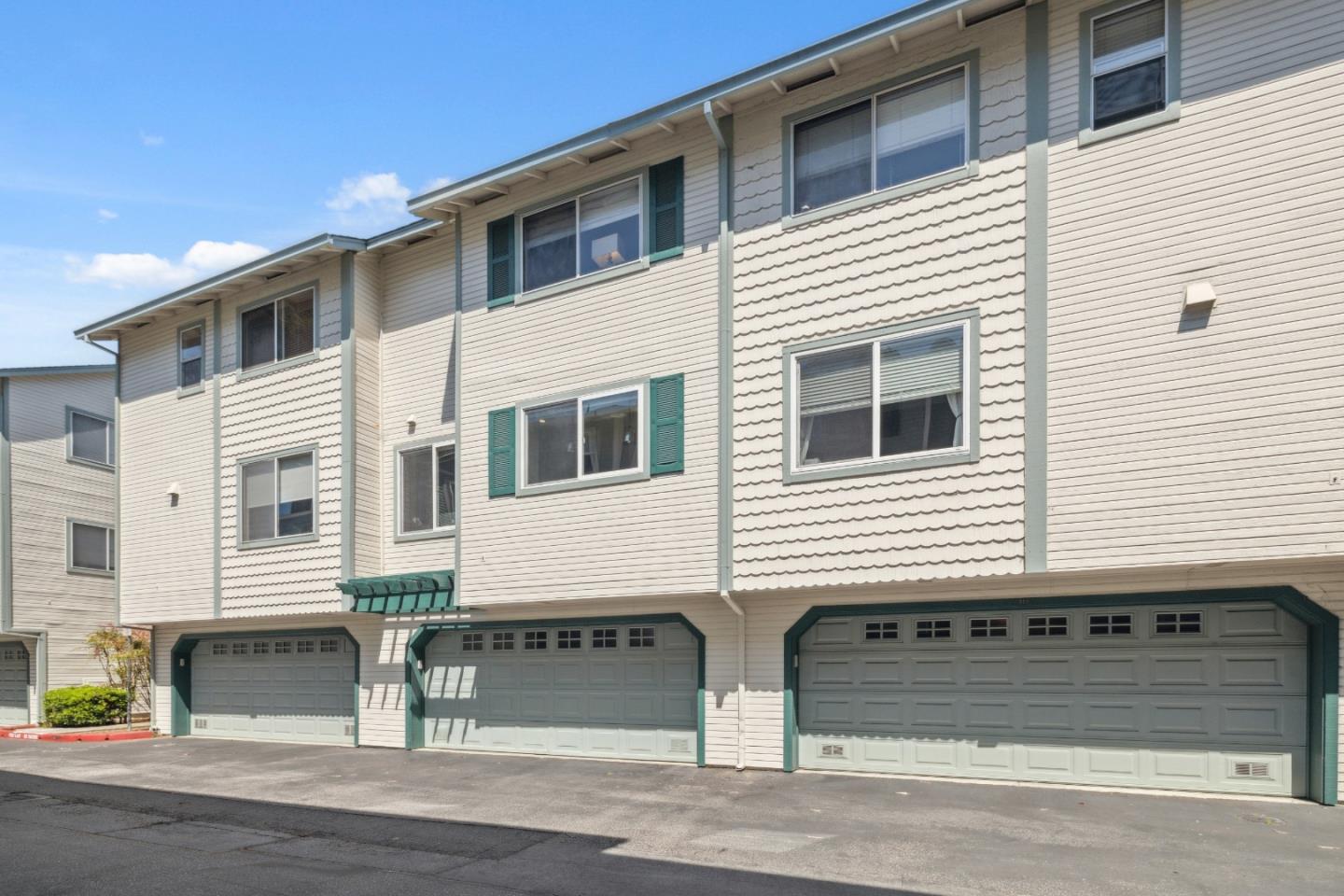 Detail Gallery Image 31 of 72 For 113 Claremont Ter, Santa Cruz,  CA 95060 - 2 Beds | 2/1 Baths