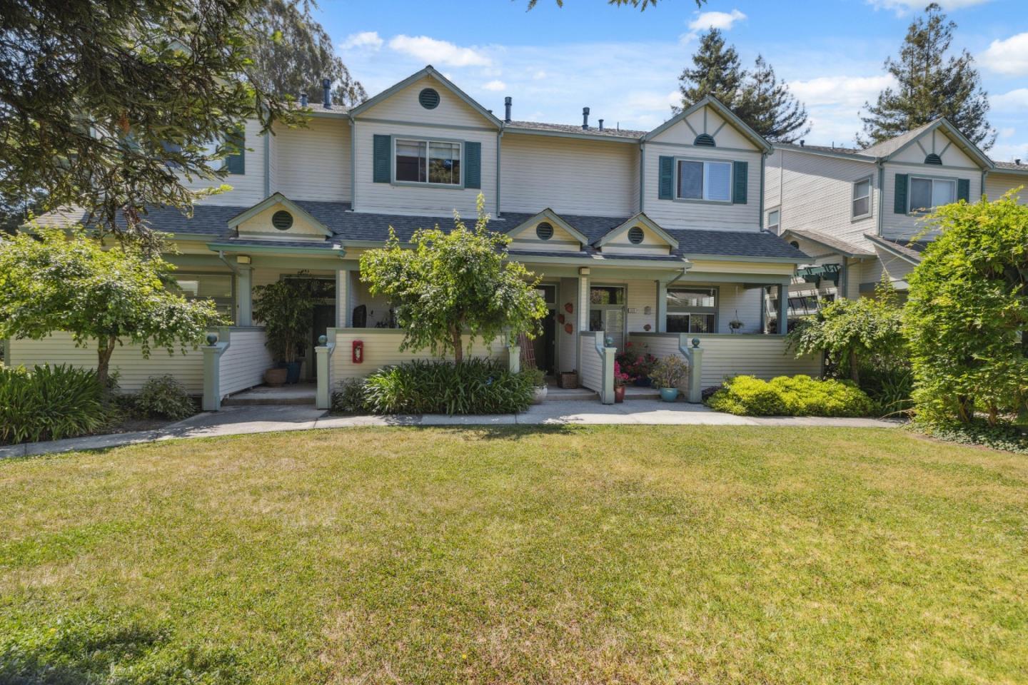 Detail Gallery Image 37 of 72 For 113 Claremont Ter, Santa Cruz,  CA 95060 - 2 Beds | 2/1 Baths