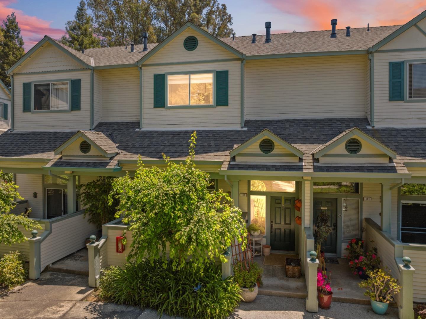 Detail Gallery Image 60 of 72 For 113 Claremont Ter, Santa Cruz,  CA 95060 - 2 Beds | 2/1 Baths