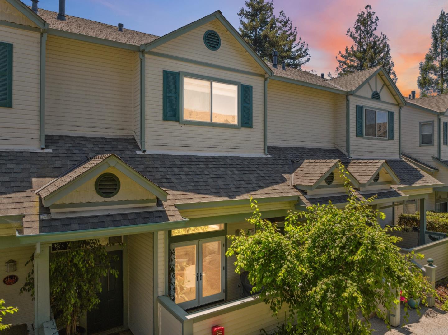 Detail Gallery Image 62 of 72 For 113 Claremont Ter, Santa Cruz,  CA 95060 - 2 Beds | 2/1 Baths