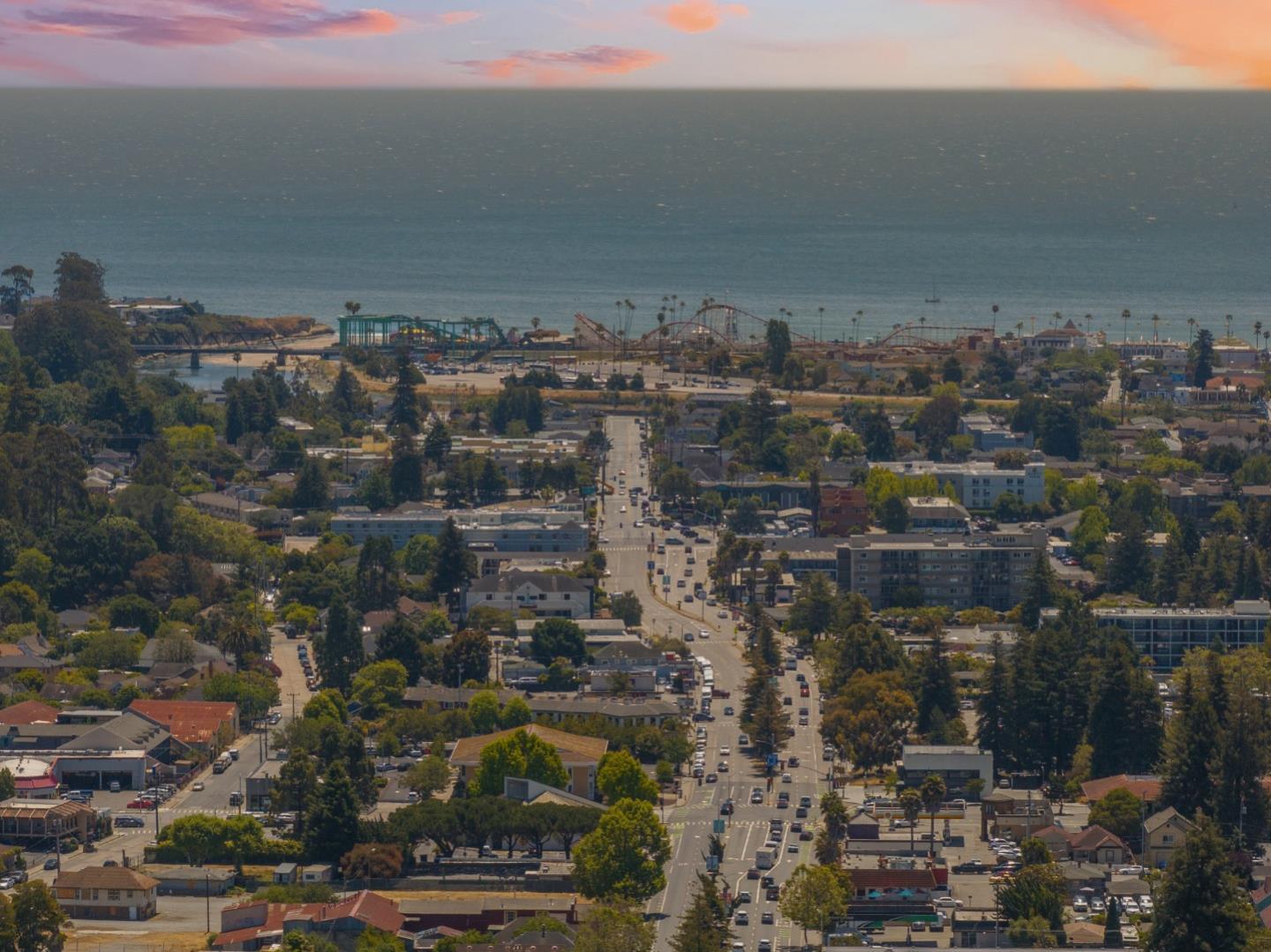 Detail Gallery Image 66 of 72 For 113 Claremont Ter, Santa Cruz,  CA 95060 - 2 Beds | 2/1 Baths