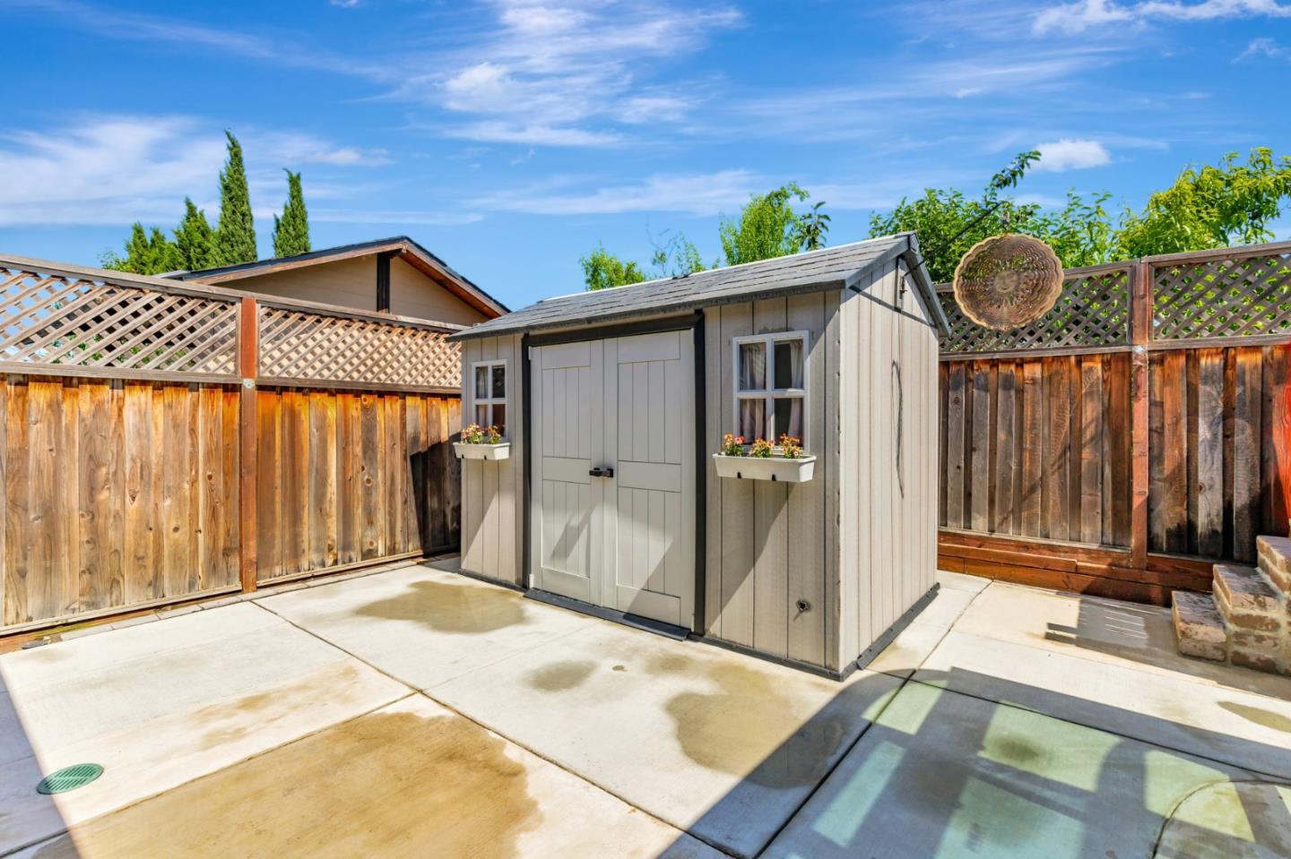 Detail Gallery Image 22 of 26 For 1254 Steinbeck Dr, Hollister,  CA 95023 - 3 Beds | 2 Baths