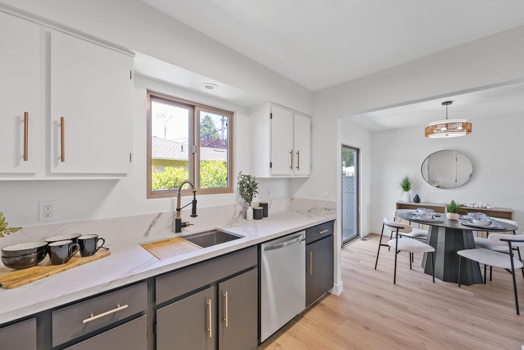 Detail Gallery Image 10 of 36 For 751 7th Ave, Santa Cruz,  CA 95062 - 2 Beds | 2/1 Baths