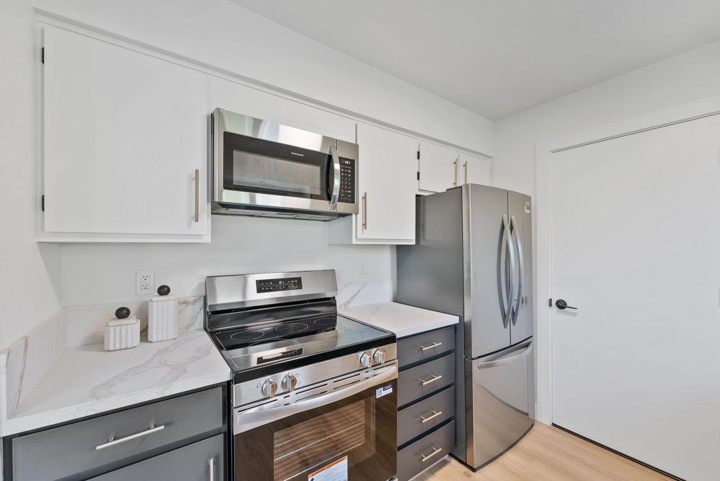Detail Gallery Image 8 of 36 For 751 7th Ave, Santa Cruz,  CA 95062 - 2 Beds | 2/1 Baths