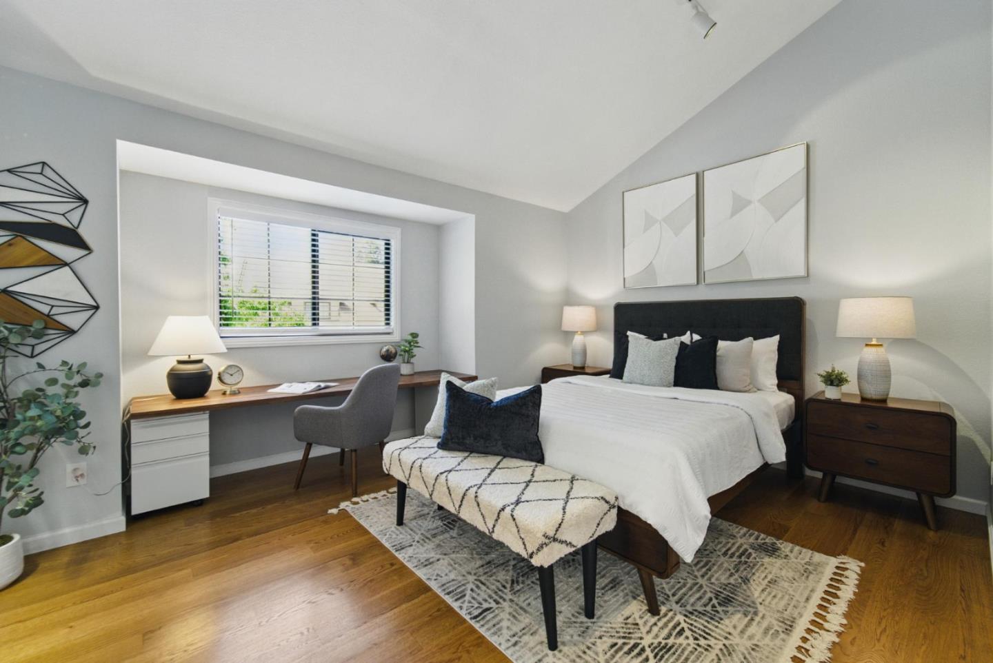 Detail Gallery Image 14 of 26 For 2082 Wente Way, San Jose,  CA 95125 - 2 Beds | 2/1 Baths
