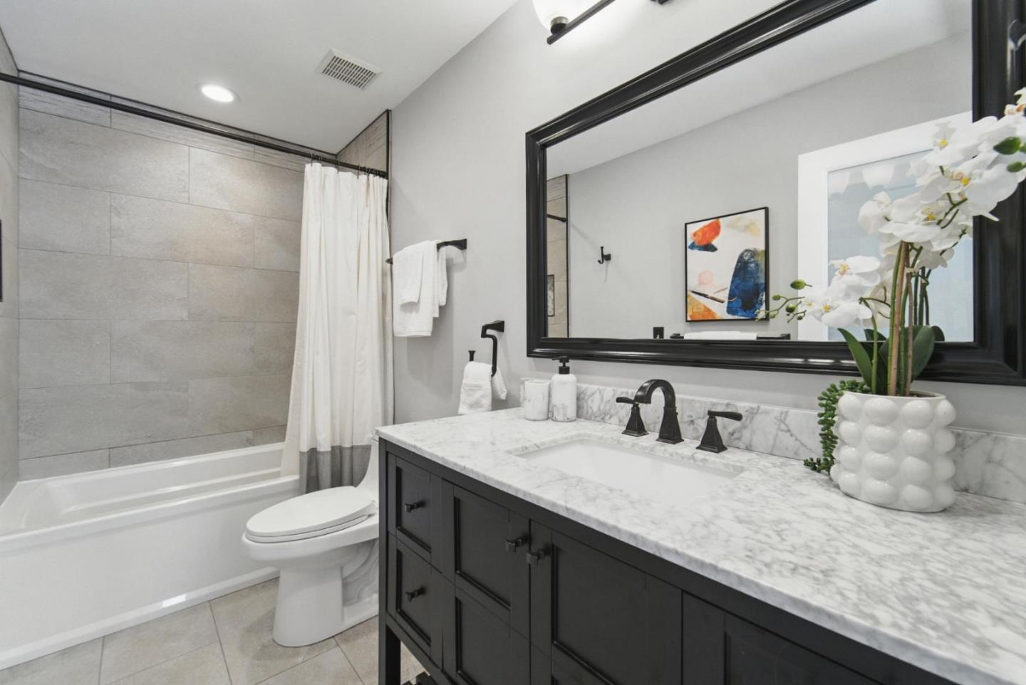 Detail Gallery Image 16 of 26 For 2082 Wente Way, San Jose,  CA 95125 - 2 Beds | 2/1 Baths