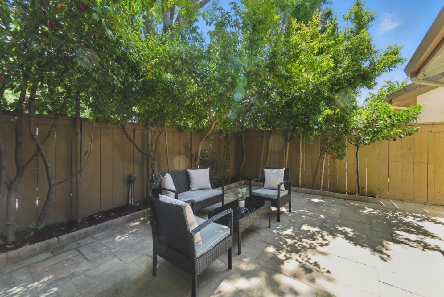 Detail Gallery Image 24 of 26 For 2082 Wente Way, San Jose,  CA 95125 - 2 Beds | 2/1 Baths