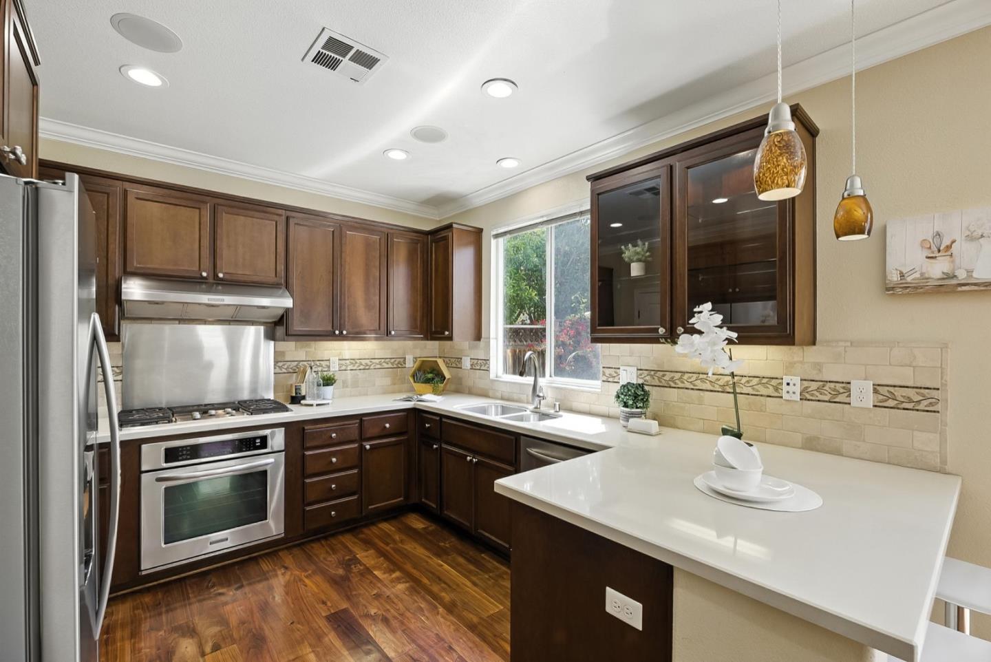 Detail Gallery Image 12 of 45 For 1042 Rock Ave, San Jose,  CA 95131 - 4 Beds | 2/1 Baths