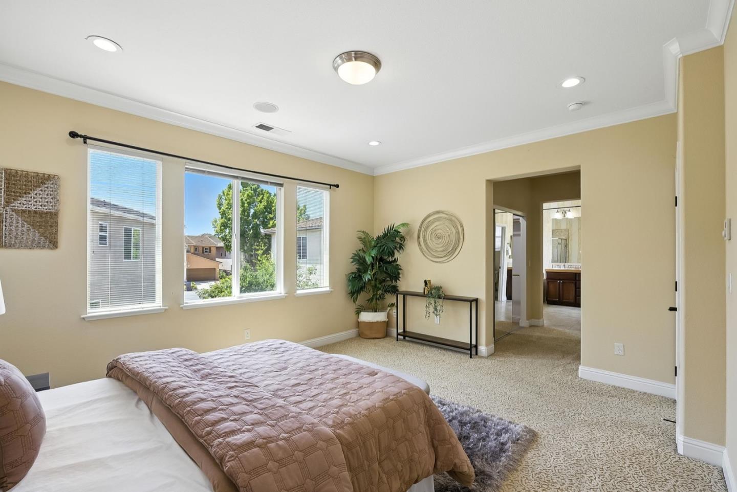 Detail Gallery Image 38 of 45 For 1042 Rock Ave, San Jose,  CA 95131 - 4 Beds | 2/1 Baths