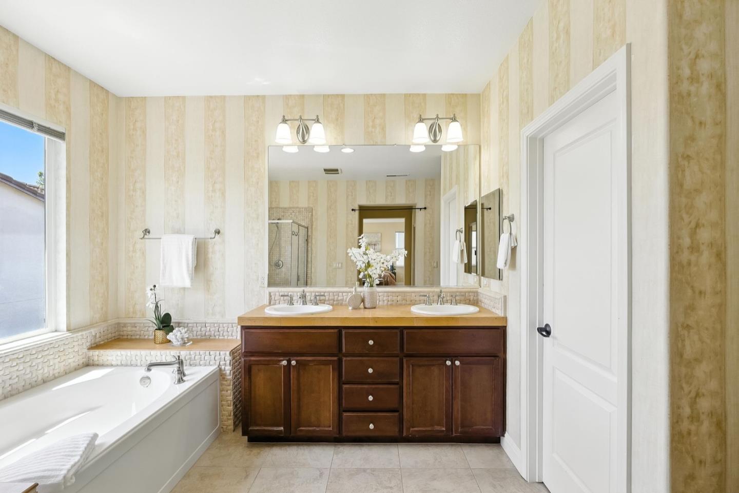 Detail Gallery Image 42 of 45 For 1042 Rock Ave, San Jose,  CA 95131 - 4 Beds | 2/1 Baths