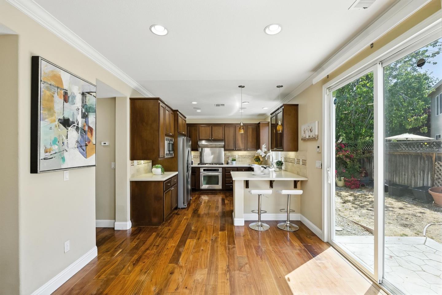 Detail Gallery Image 9 of 45 For 1042 Rock Ave, San Jose,  CA 95131 - 4 Beds | 2/1 Baths