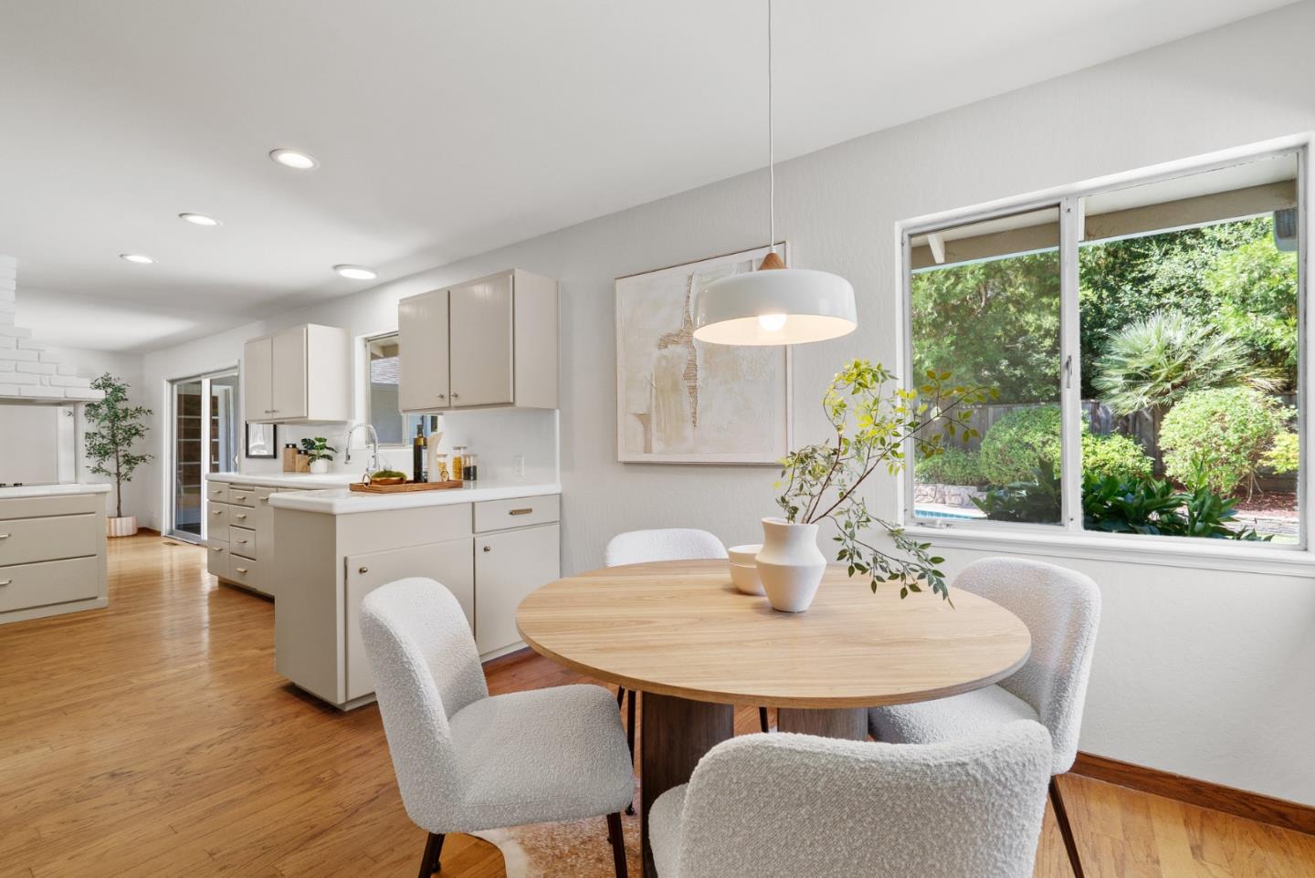 Detail Gallery Image 25 of 46 For 2050 Wooded Glen Dr, Los Altos,  CA 94024 - 3 Beds | 2/1 Baths