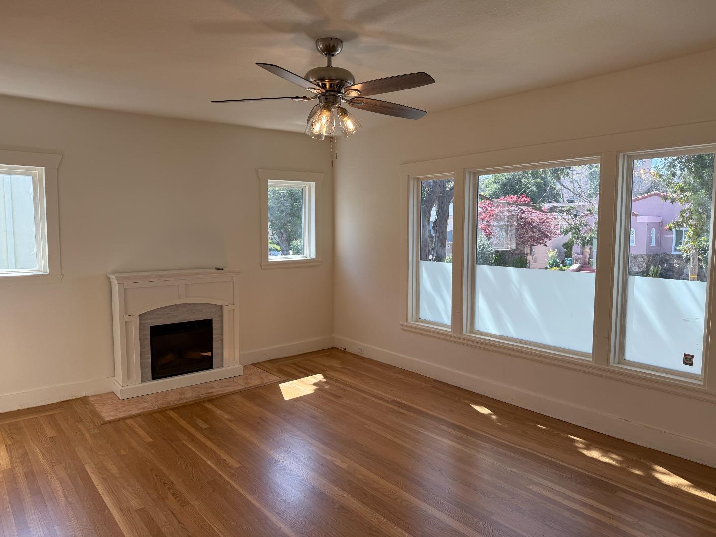 Detail Gallery Image 14 of 63 For 3050 22nd Ave, Oakland,  CA 94602 - 2 Beds | 1 Baths