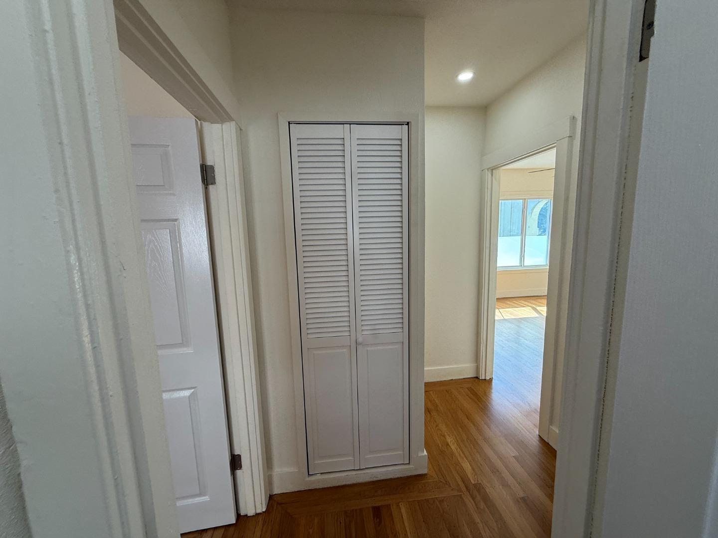Detail Gallery Image 26 of 63 For 3050 22nd Ave, Oakland,  CA 94602 - 2 Beds | 1 Baths