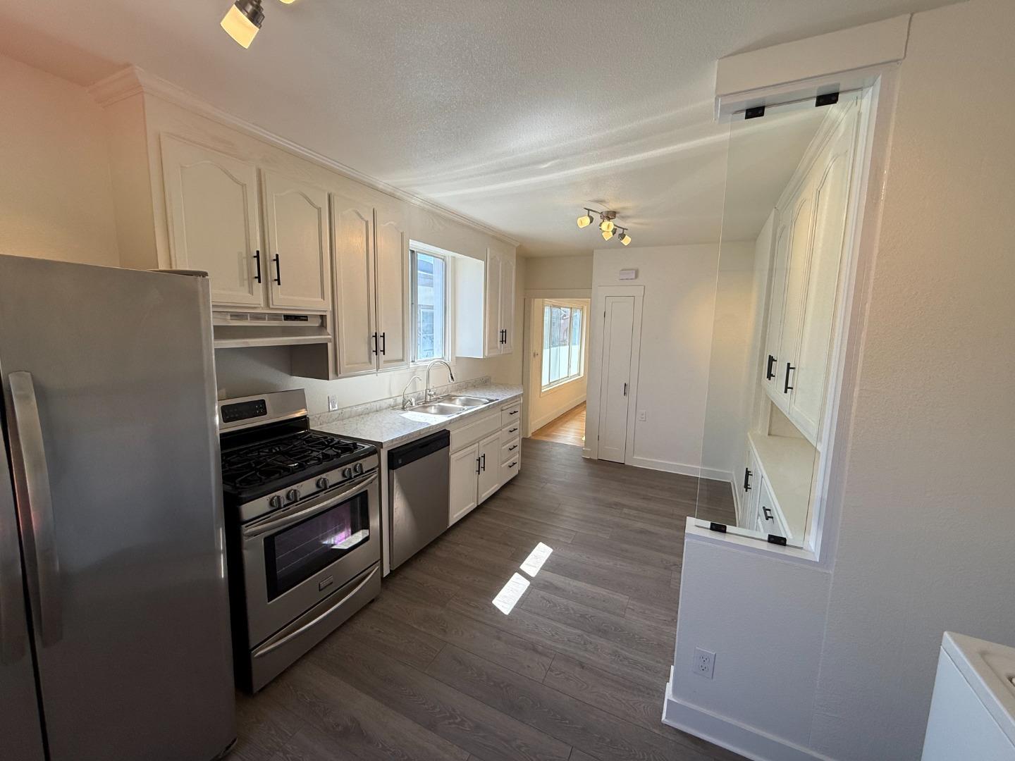 Detail Gallery Image 39 of 63 For 3050 22nd Ave, Oakland,  CA 94602 - 2 Beds | 1 Baths