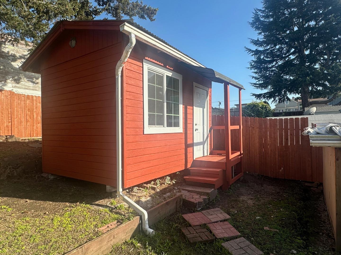 Detail Gallery Image 58 of 63 For 3050 22nd Ave, Oakland,  CA 94602 - 2 Beds | 1 Baths