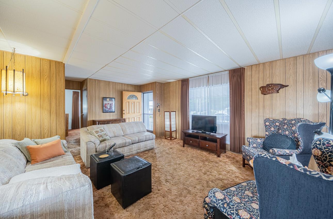 Detail Gallery Image 7 of 49 For 150 Kern St #39,  Salinas,  CA 93905 - 3 Beds | 2 Baths