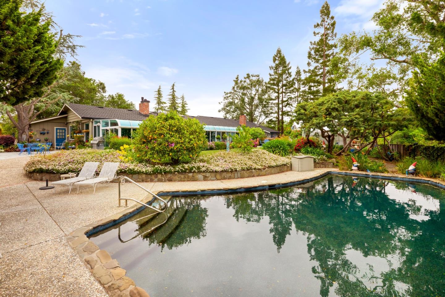 Detail Gallery Image 28 of 43 For 1175 Westridge Dr, Portola Valley,  CA 94028 - 4 Beds | 3 Baths