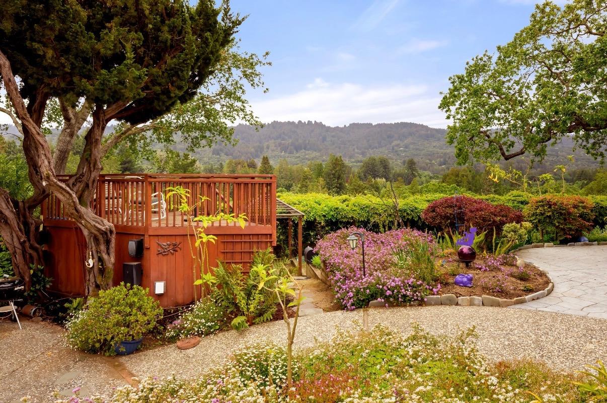 Detail Gallery Image 4 of 43 For 1175 Westridge Dr, Portola Valley,  CA 94028 - 4 Beds | 3 Baths